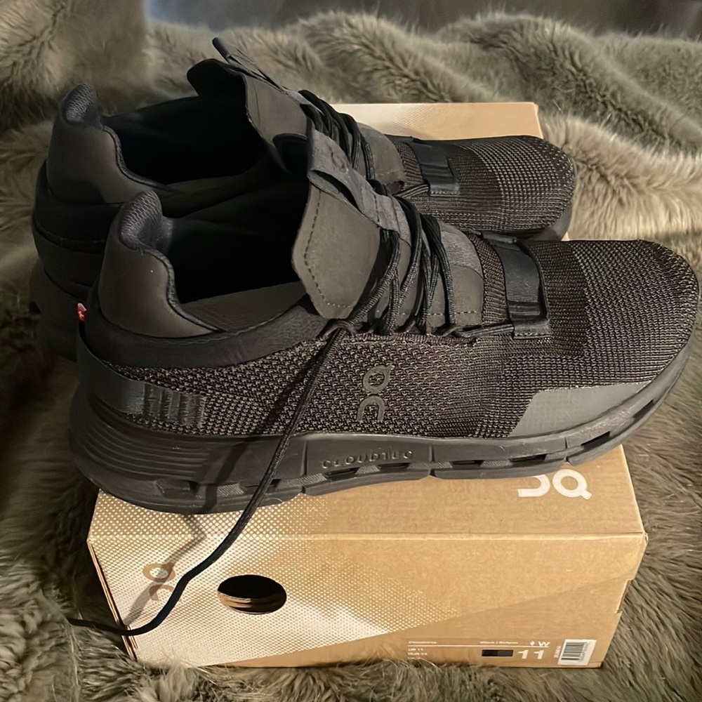 Cloudnova On Running Women’s Shoe size 11 US 43 EUR  9 UK. ALL BLACK NEW IN BOX